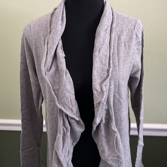 Lane Bryant long grey open front sweater ruffles size 22/24 - Picture 5 of 8